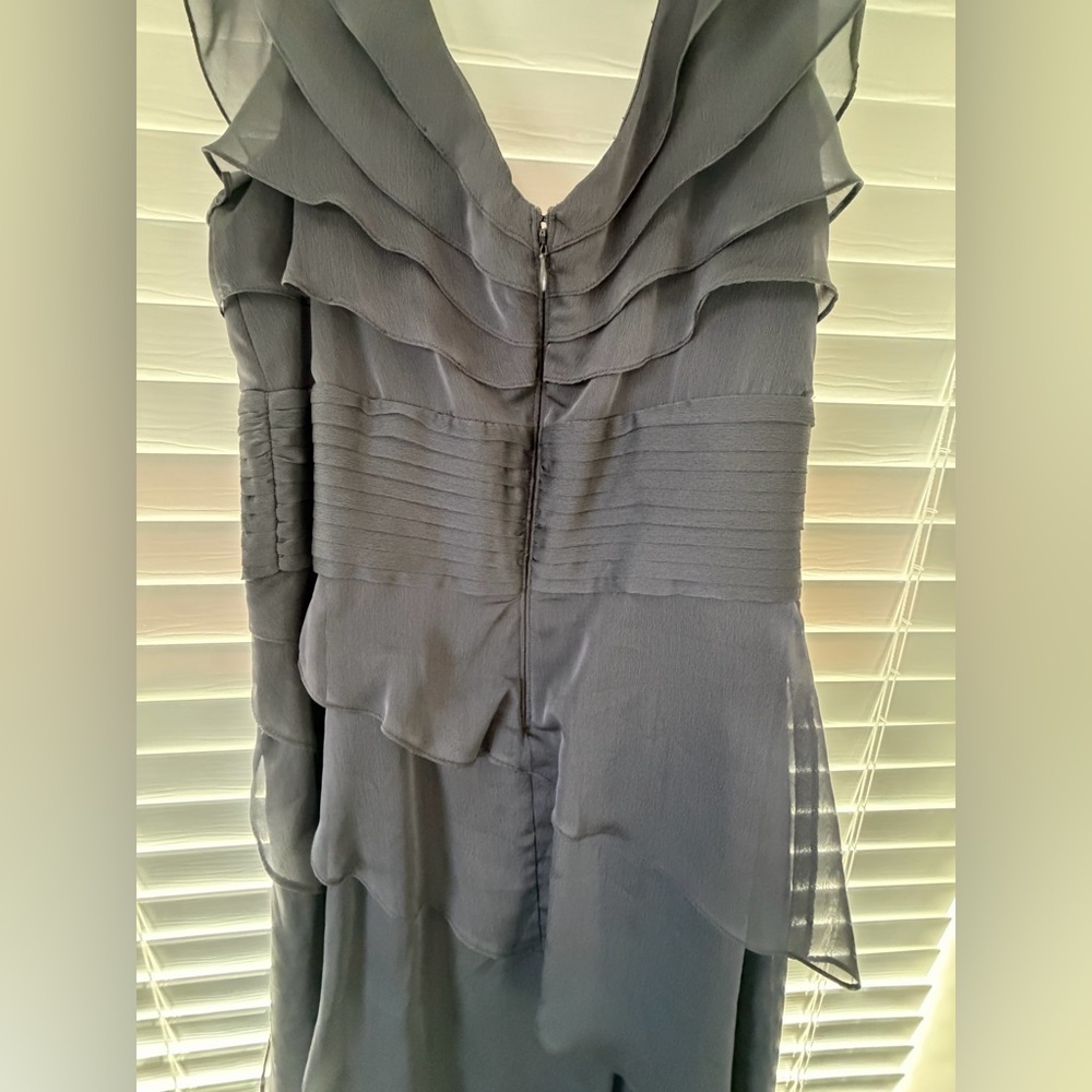Adrianna Papell Charcoal Tiered Chiffon dress size 8 NWOT - Picture 4 of 5